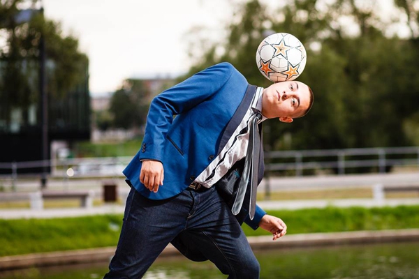 Rēzeknietis Romans Brezovskis: “Futbola bumba var mainīt pasauli!”