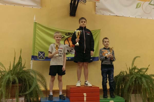 Rēzeknietis gūst uzvaru Starptautiskajās sporta skolas DARTIJA sacensībām galda tenisā jauniešiem 2015
