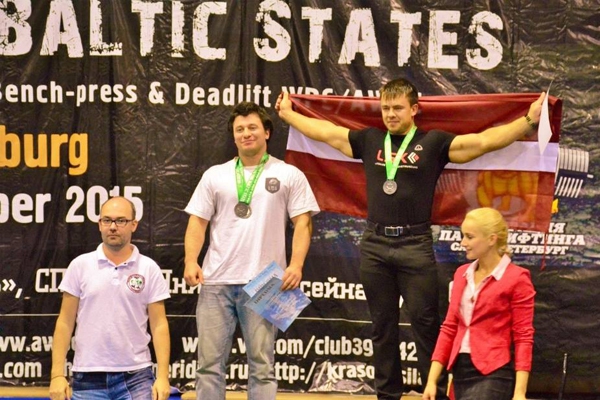 Rēzeknietis Aleksandrs Ņikitins izcīna uzvaru Baltijas čempionātā pauerliftingā  (foto)
