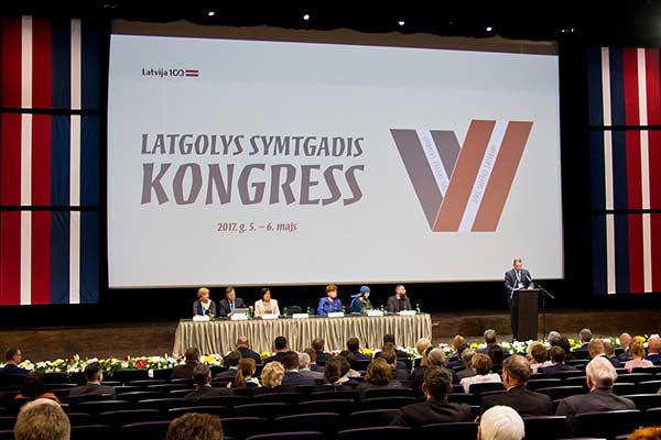 VIDEO un FOTO: Rēzeknē ieskandina Latgales kongresa simtgades pasākumus