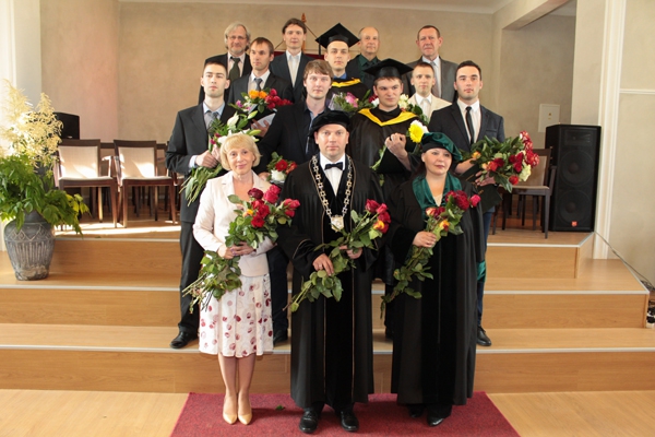 Rēzeknes Augstskolas IT absolventi piedalās konkursā par labākā diplomdarba titulu Latvijā (foto)