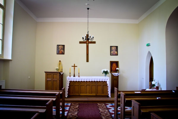 Baznīcu nakts norisēs šogad būs iespēja iepazīt arī Lūznavas muižas kapelu (video)