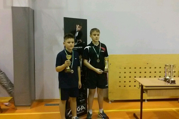 Rēzeknieši izcīna bronzu Latvijas galda tenisa komandu čempionātā jauniešiem