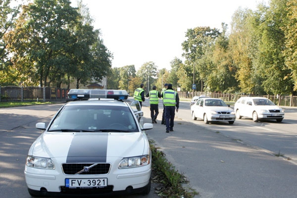 Svētku laikā būs vairāk Ceļu policijas reidu