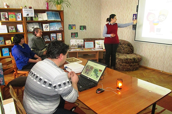 Rēzeknes 2.bibliotēkai ir veiksmīga sadarbība ar brīvprātīgo no Armēnijas