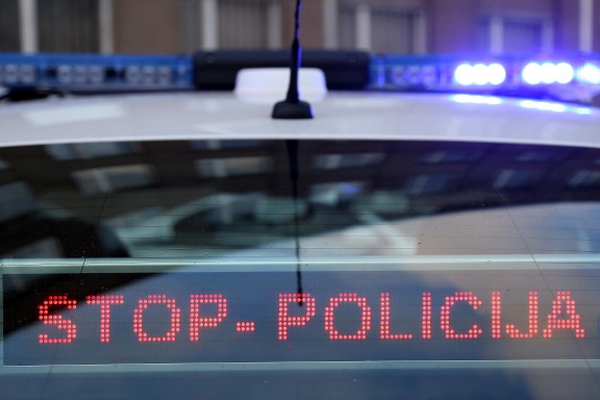 Ludzā iereibis vadītājs ar zagtu auto bēg no policijas 