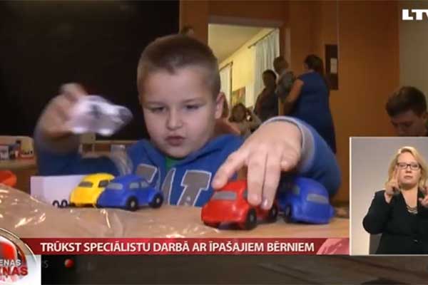 VIDEO: Rēzeknē trūkst speciālistu darbā ar autisma skartiem bērniem