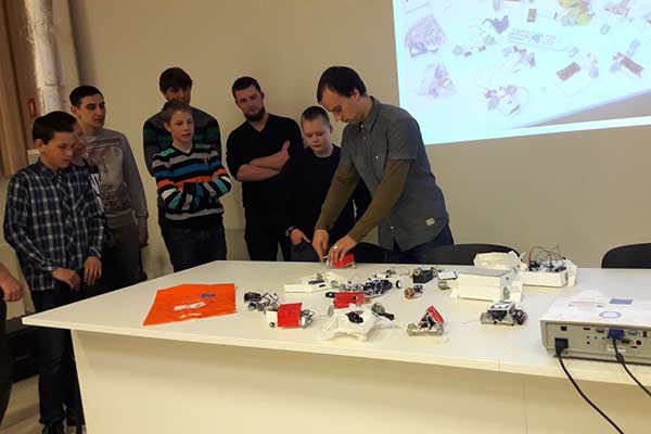 Rēzeknes novada skolēni apmeklē tehniskās jaunrades pulciņus Rēzeknes Tehnoloģiju akadēmijā