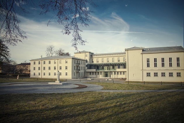 Rēzeknes augstskola īstenos unikālu studiju programmu „Viesmīlības vadība”