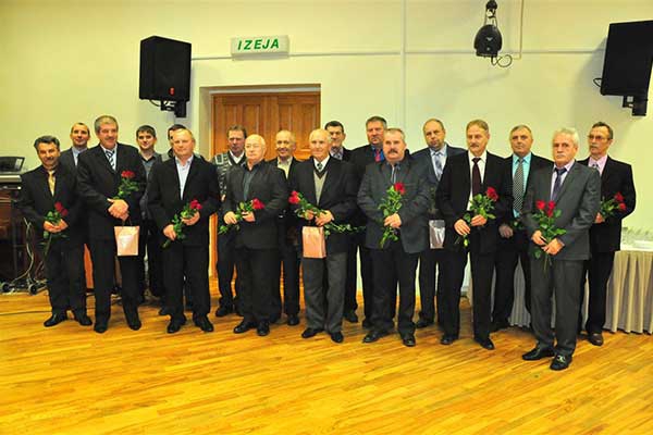 Rēzeknes novada pašvaldības autotransporta vadītāji atzīmē profesionālos svētkus