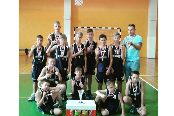 FOTO: SK “Ezerzeme”/BJSS U13 grupa izcīna 1. vietu „Ādaži Cup -2015”