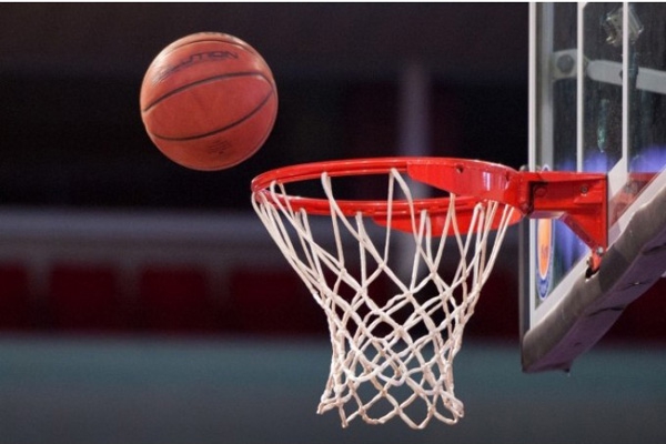 Basketbola komanda RA/VRK piekāpjas Vidzemes Augstskolas komandai