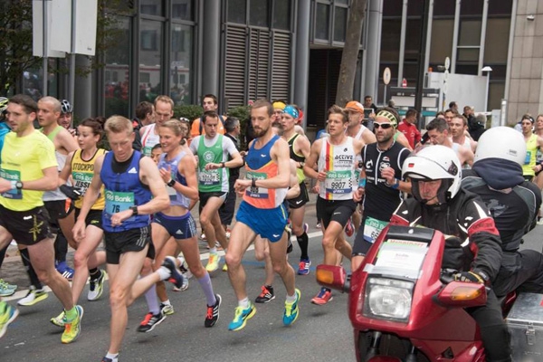 Andrejs Jesko godam startē Pasaules maratonā Frankfurtē un uzrāda labu rezultātu
