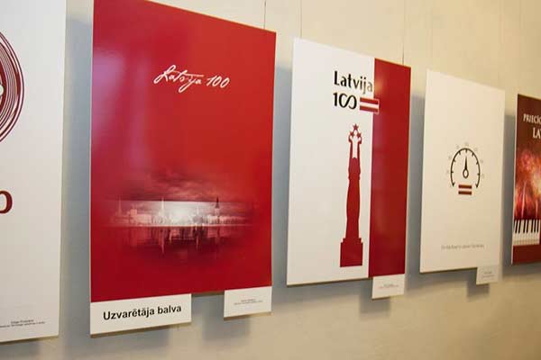RTA apskatāma starptautiskā plakātu konkursa „Ceļā uz Latvijas simtgadi” darbu izstāde